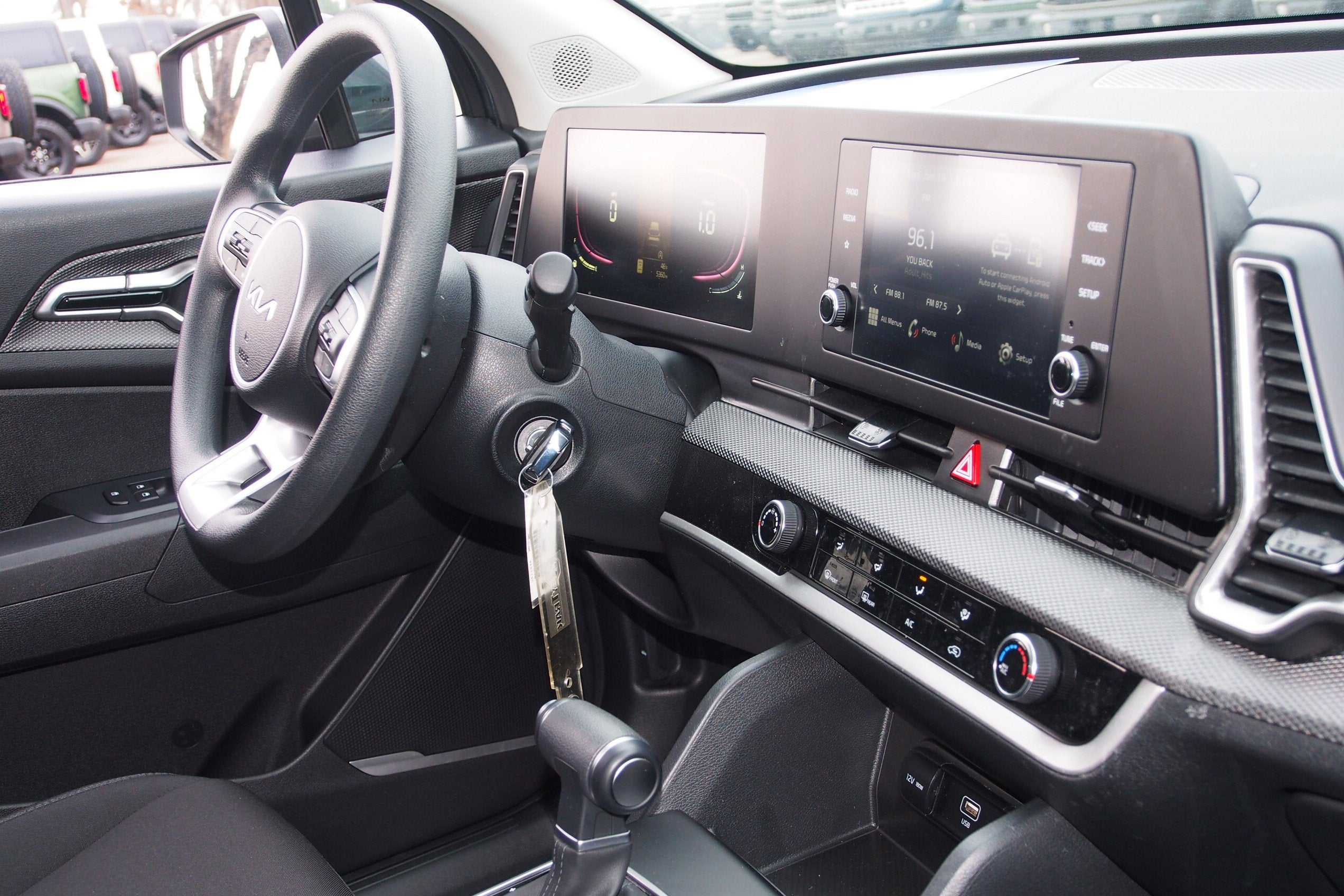 2024 Kia Sportage LX