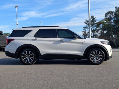 2022 Ford Explorer ST-Line