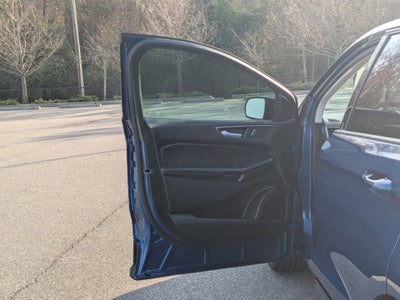 2023 Ford Edge SE