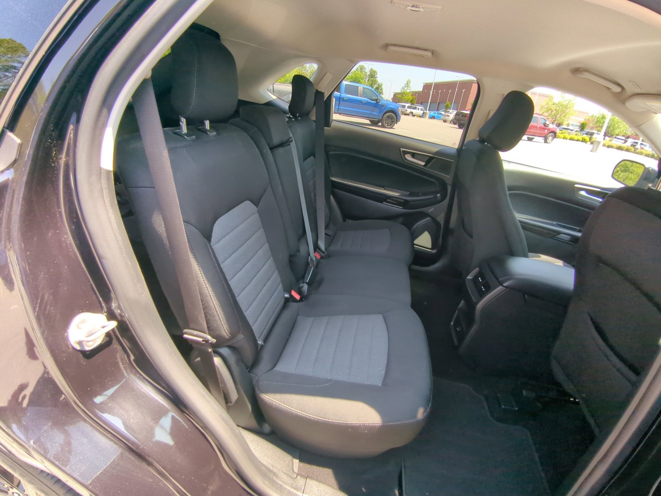 2022 Ford Edge SE