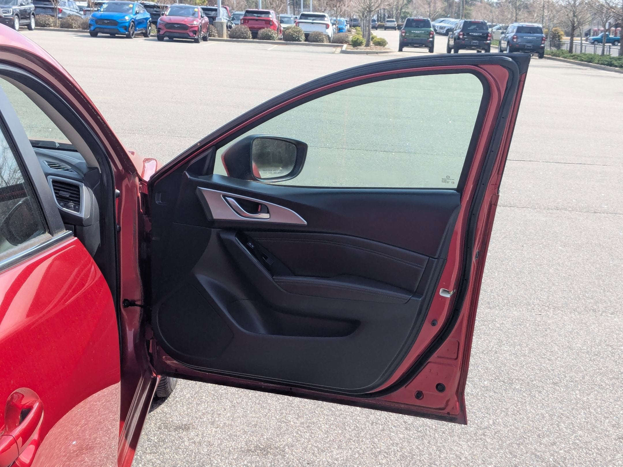 2017 Mazda Mazda3 5-Door Touring 2.5