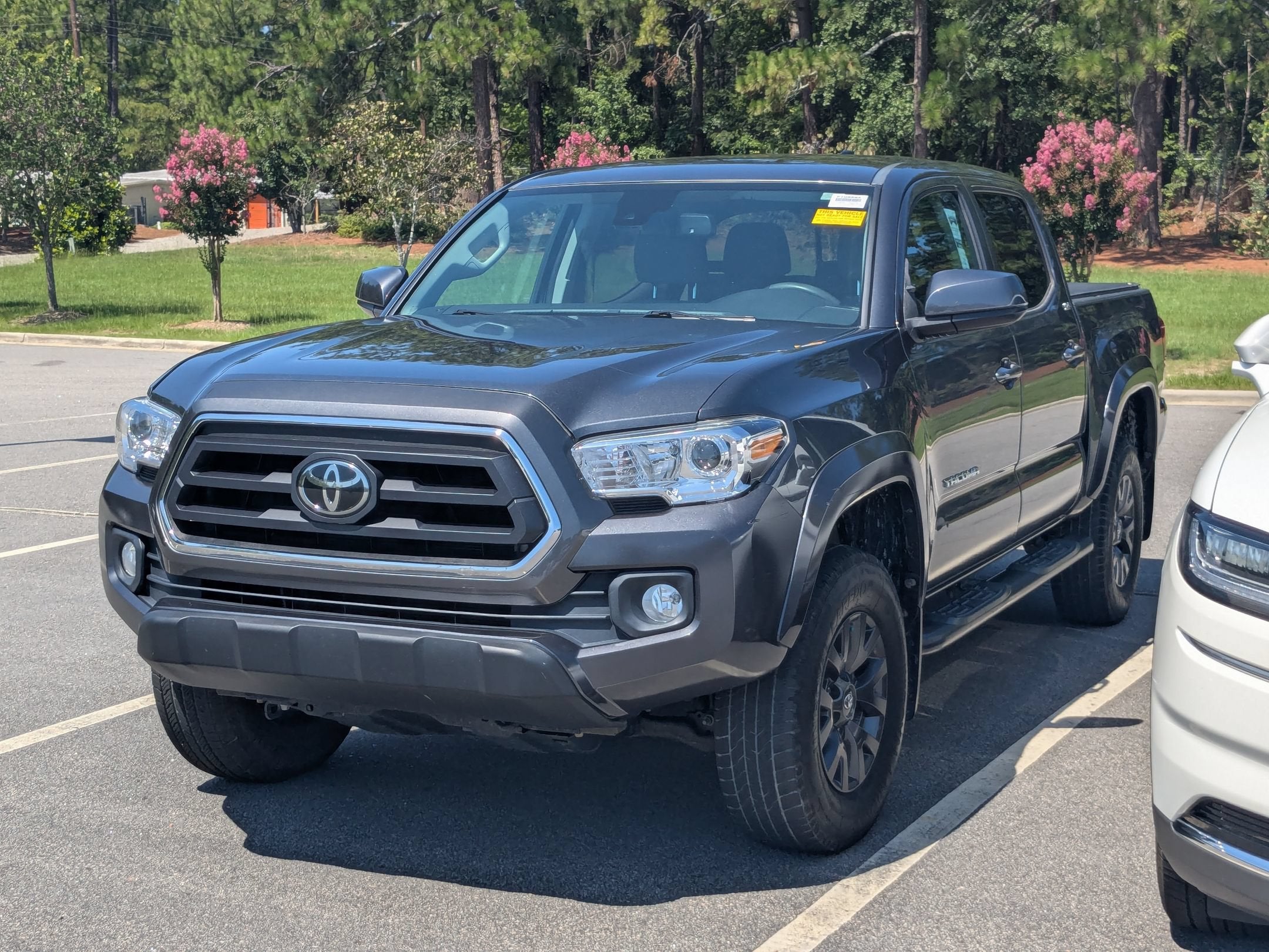 2022 Toyota Tacoma 4WD SR5