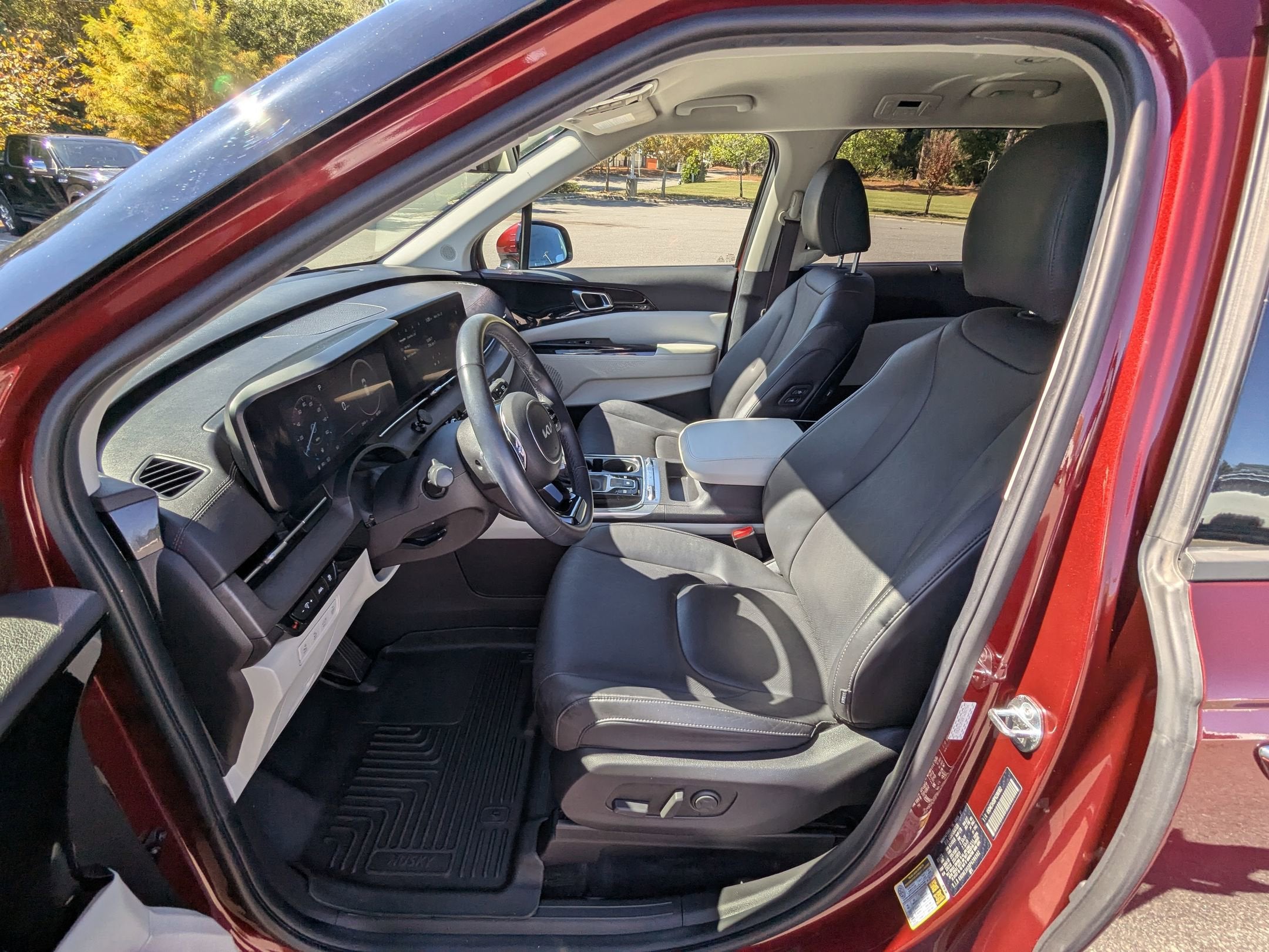 2023 Kia Carnival SX