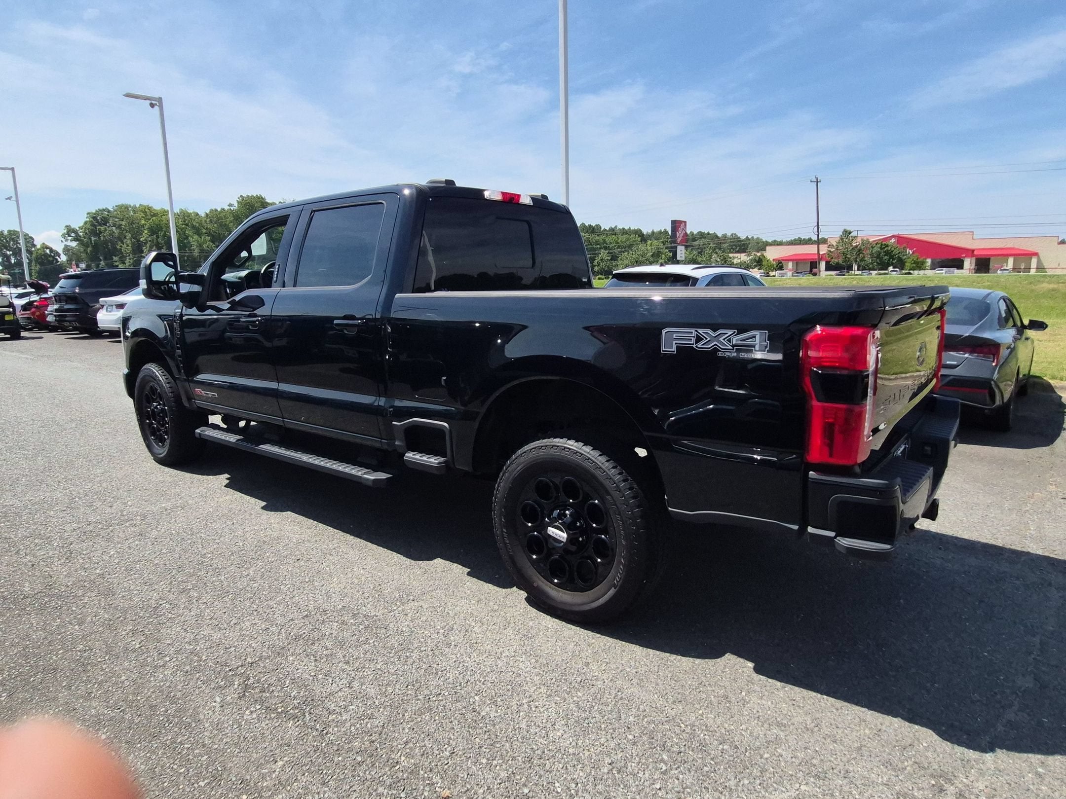2024 Ford Super Duty F-350 SRW LARIAT