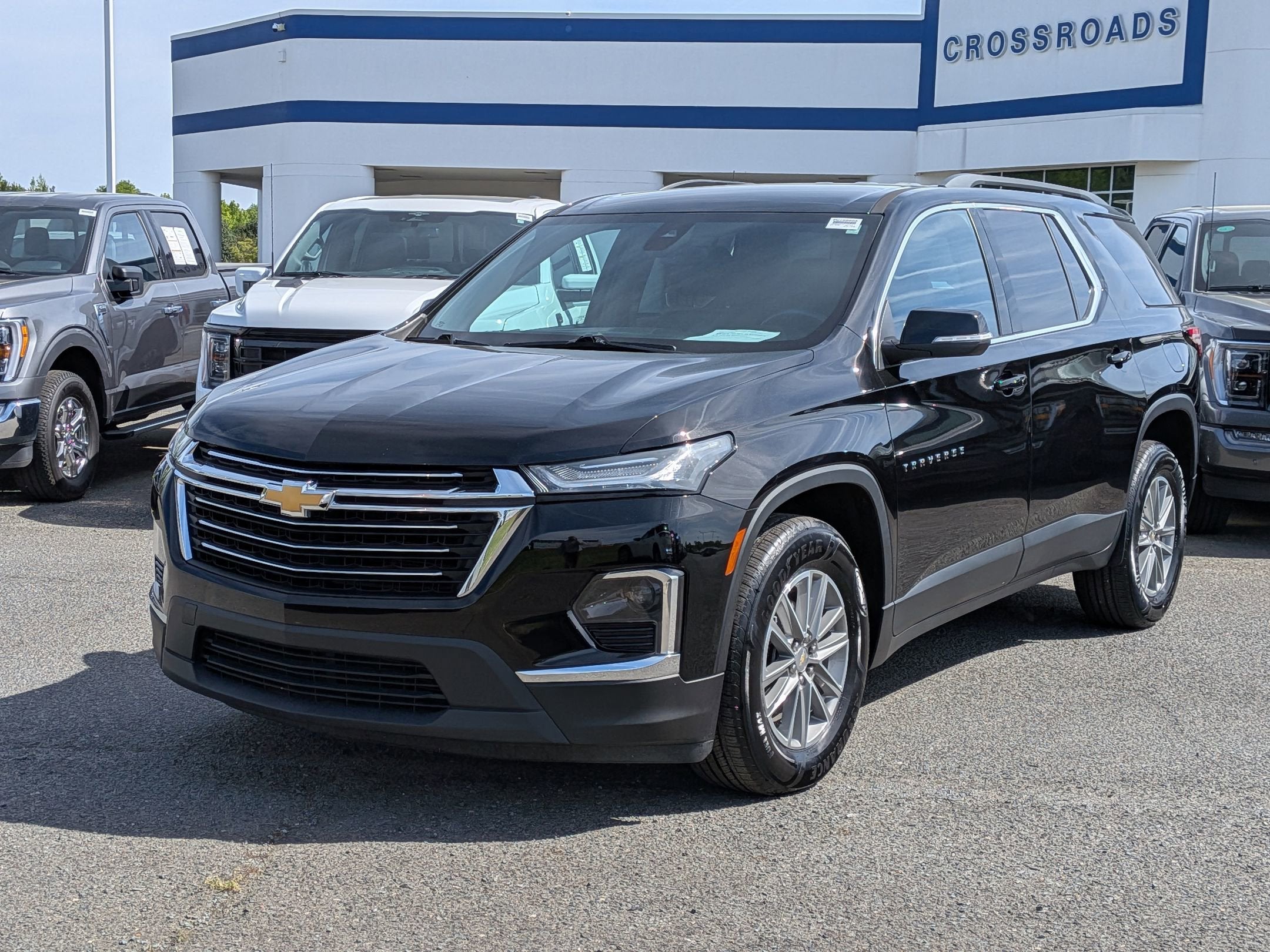 2022 Chevrolet Traverse LT Leather