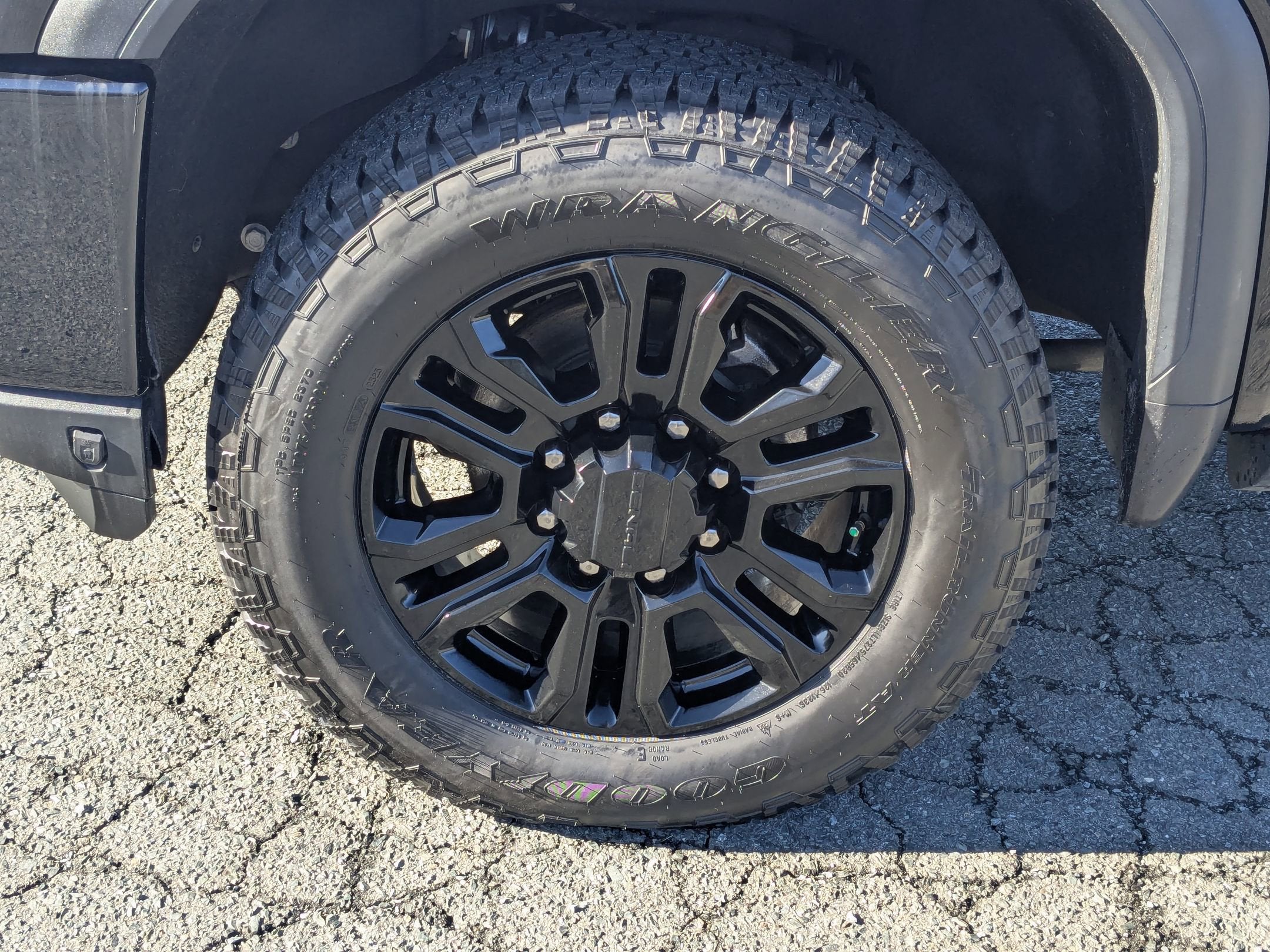 2023 GMC Sierra 2500HD Denali