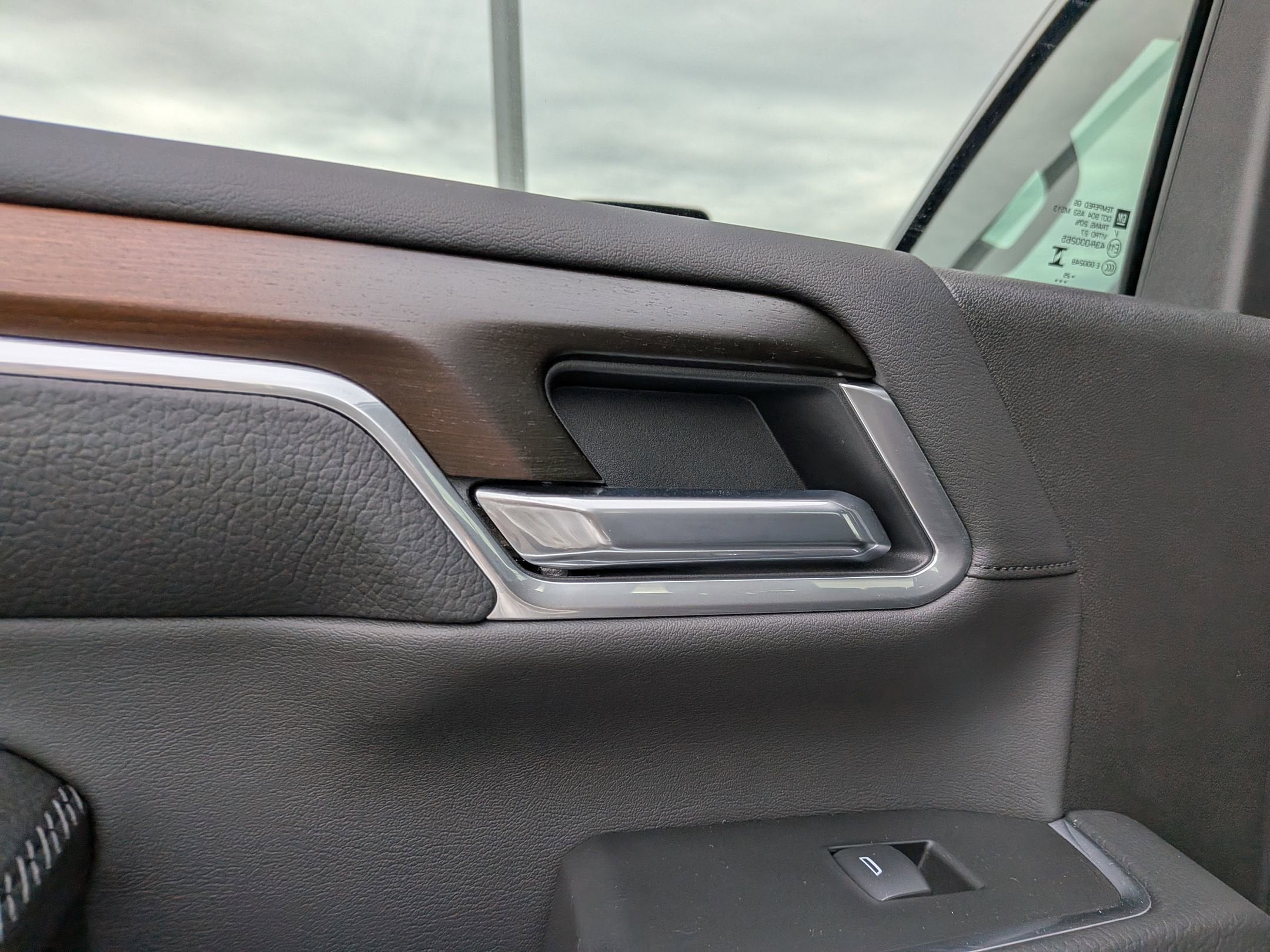2025 GMC Sierra 2500HD Denali