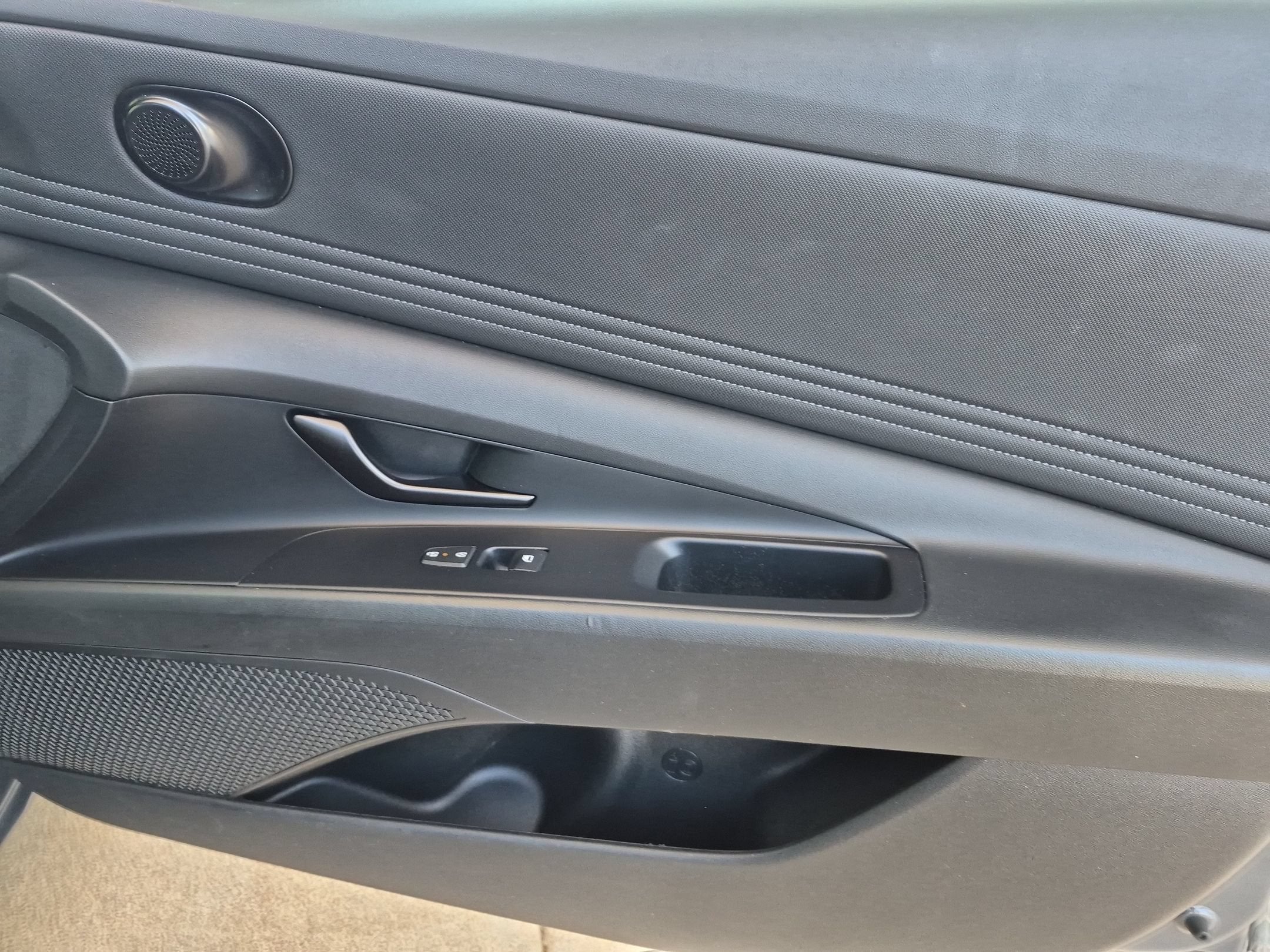 2024 Hyundai Elantra Hybrid Limited