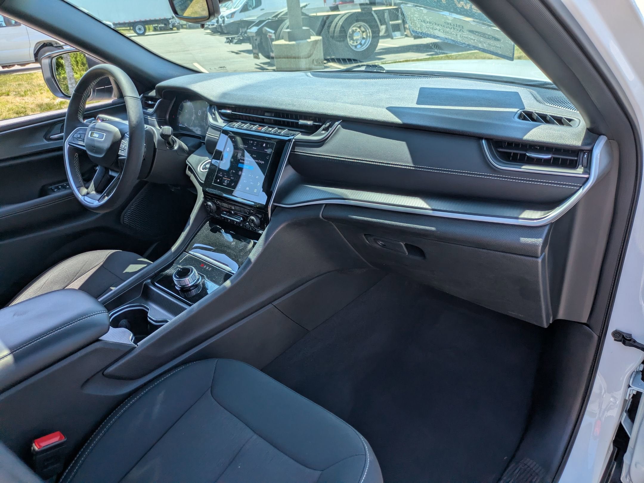2024 Jeep Grand Cherokee L Laredo X