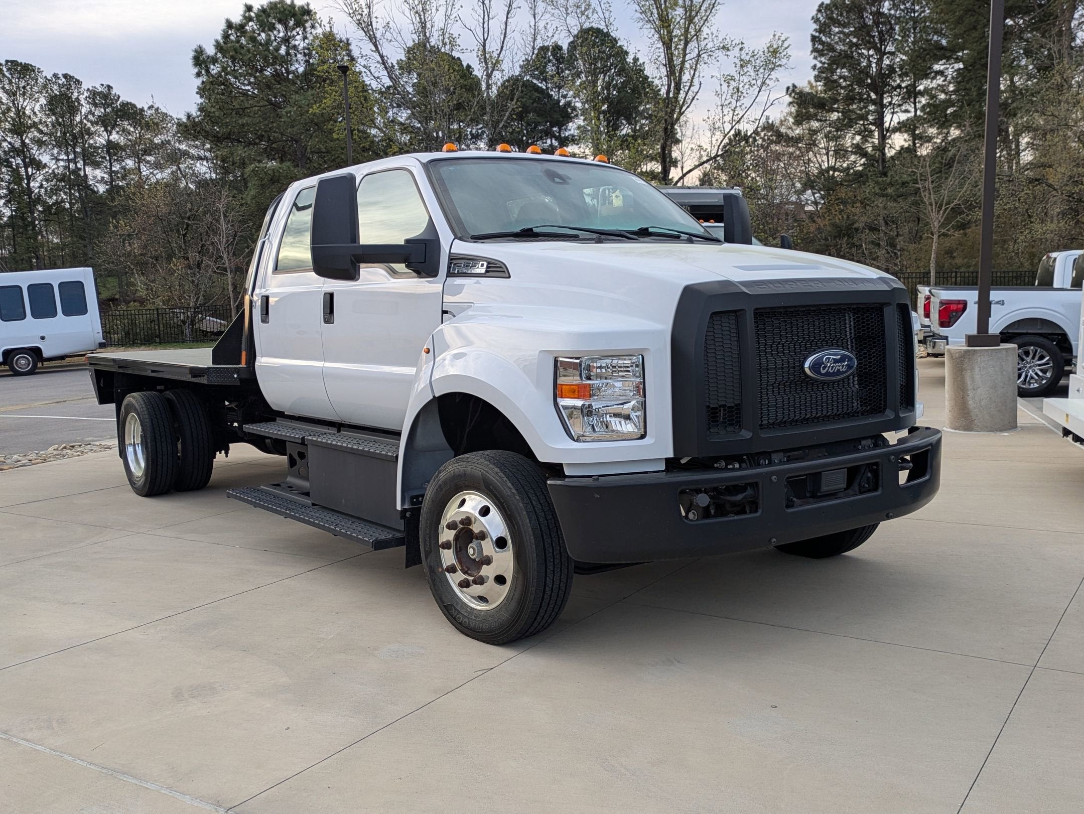 2021 Ford F-650SD Base