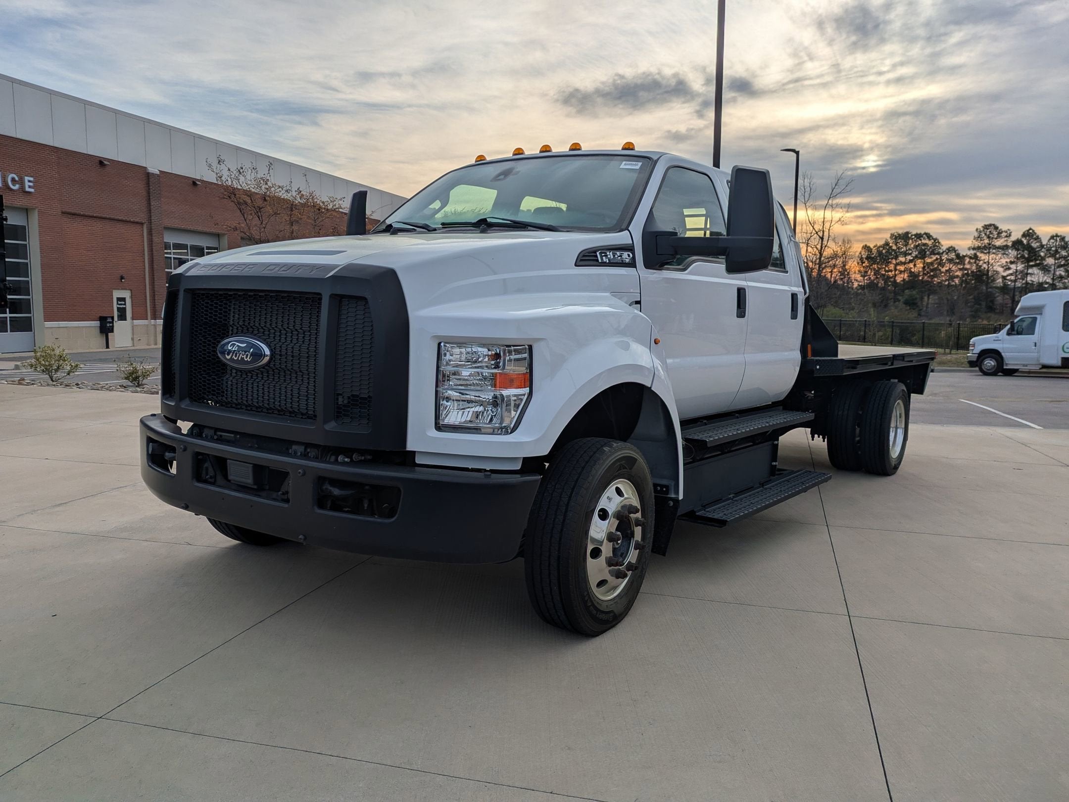 2021 Ford F-650SD Base