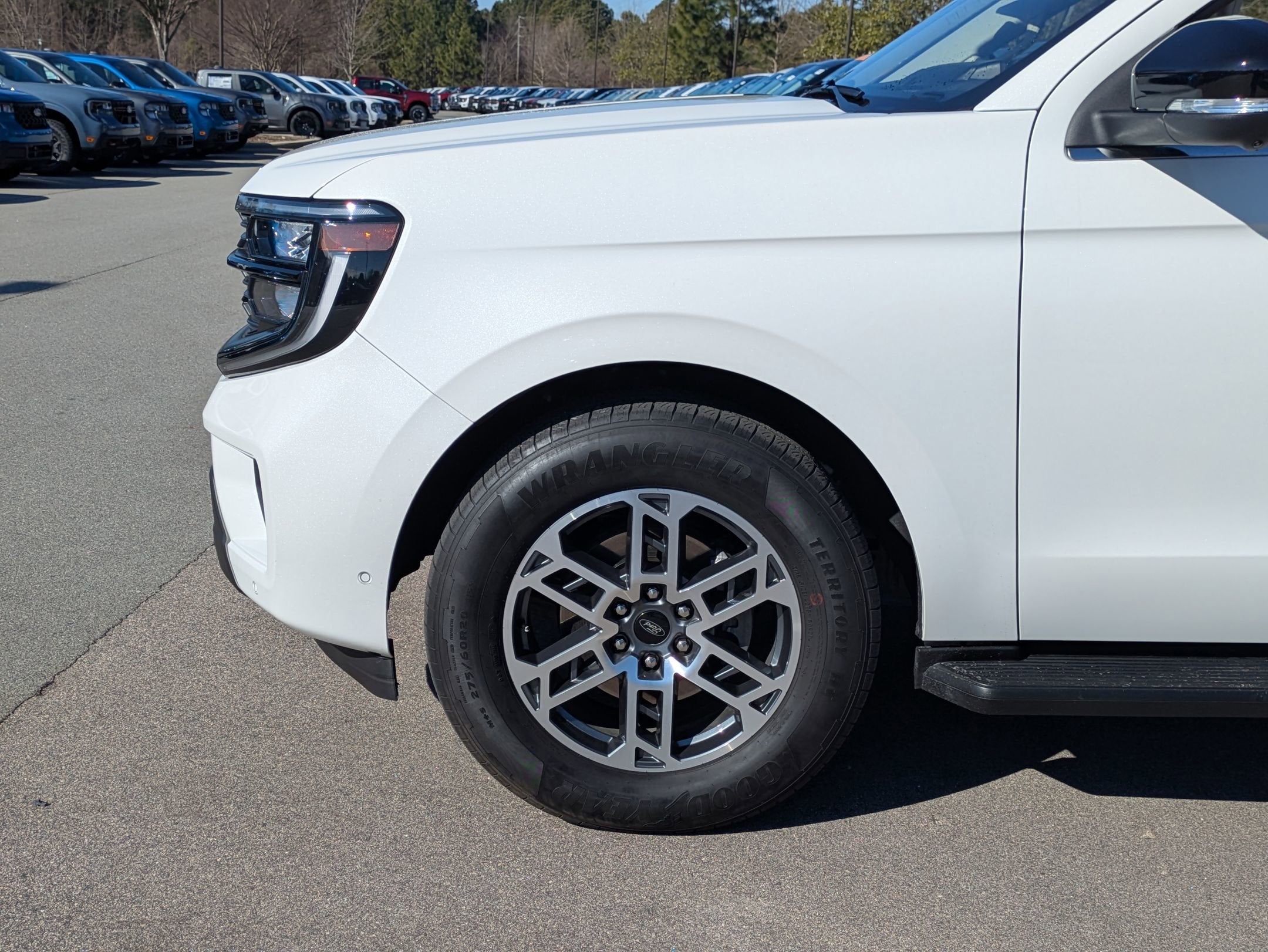 2025 Ford Expedition Active