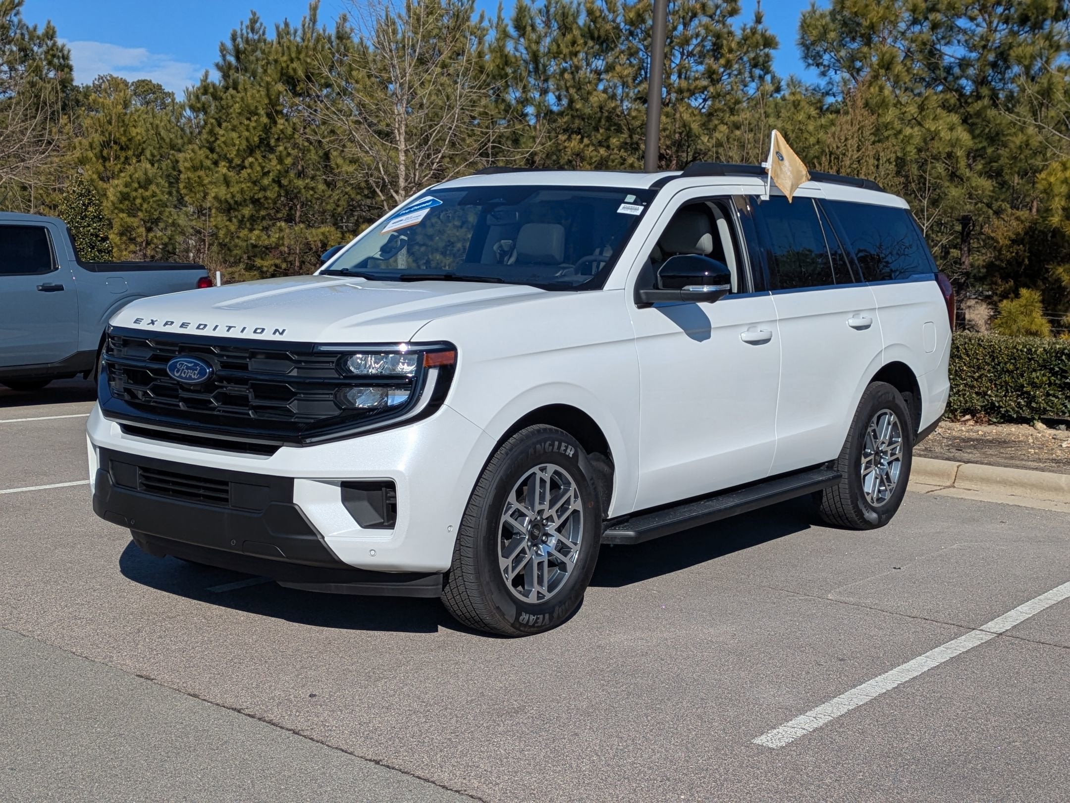 2025 Ford Expedition Active