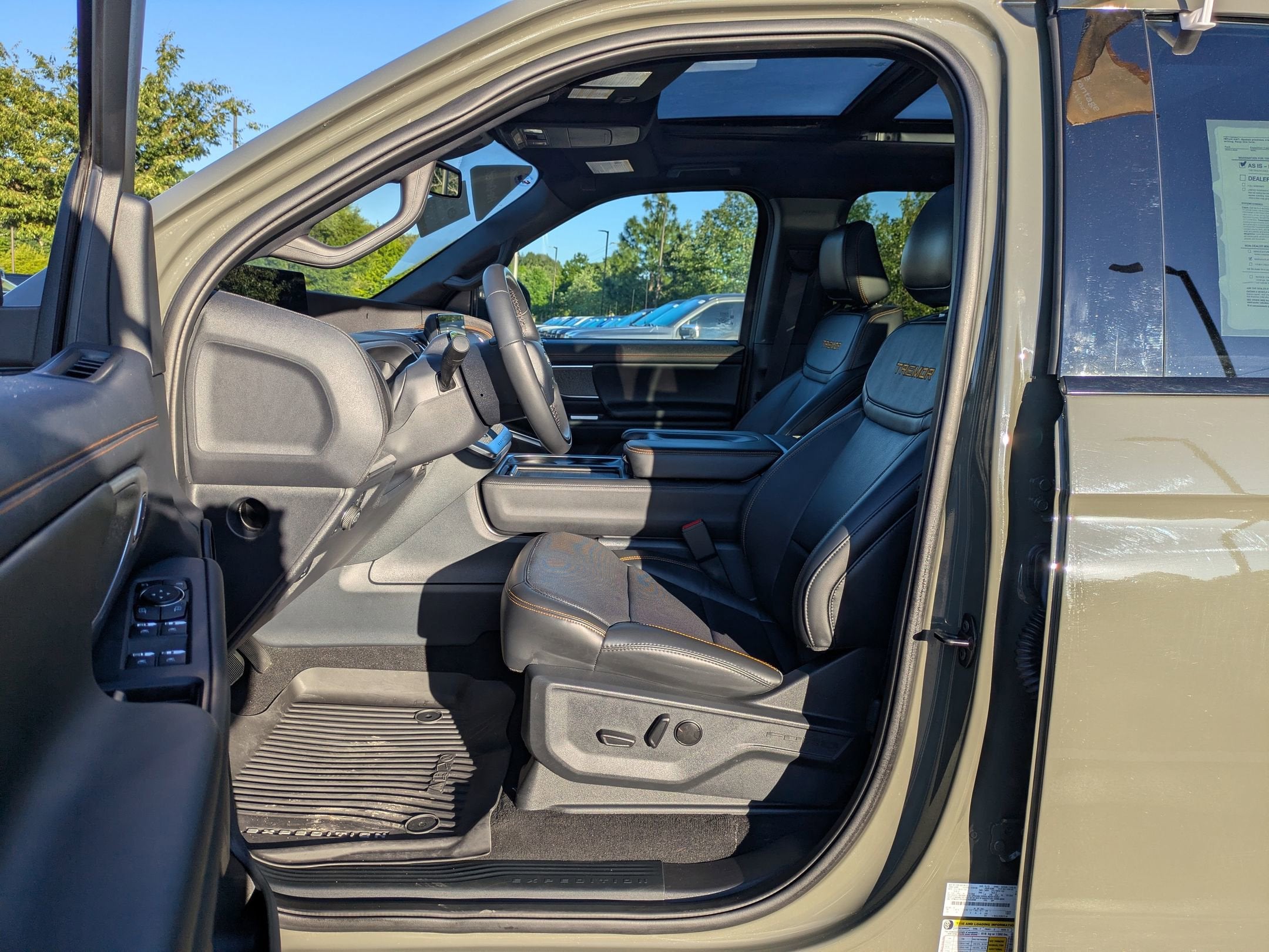 2025 Ford Expedition Tremor