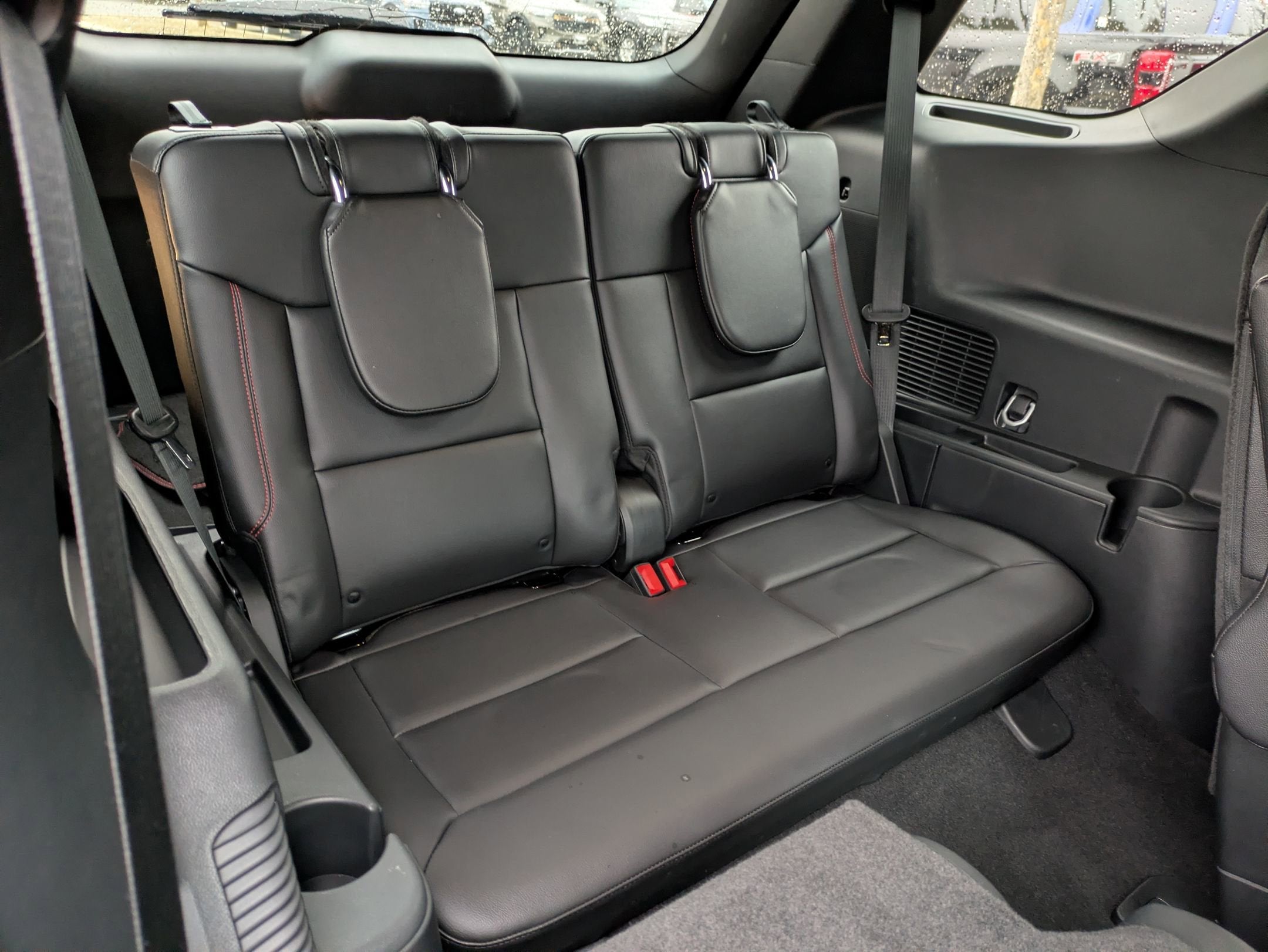 2024 Ford Explorer ST-Line