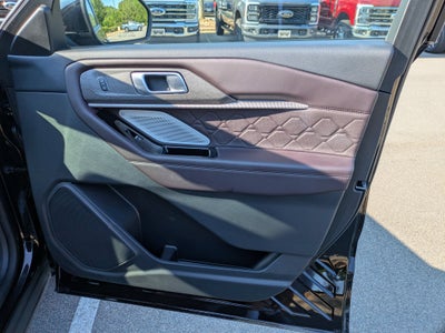 2025 Ford Explorer Platinum