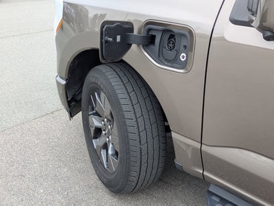 2023 Ford F-150 Lightning LARIAT