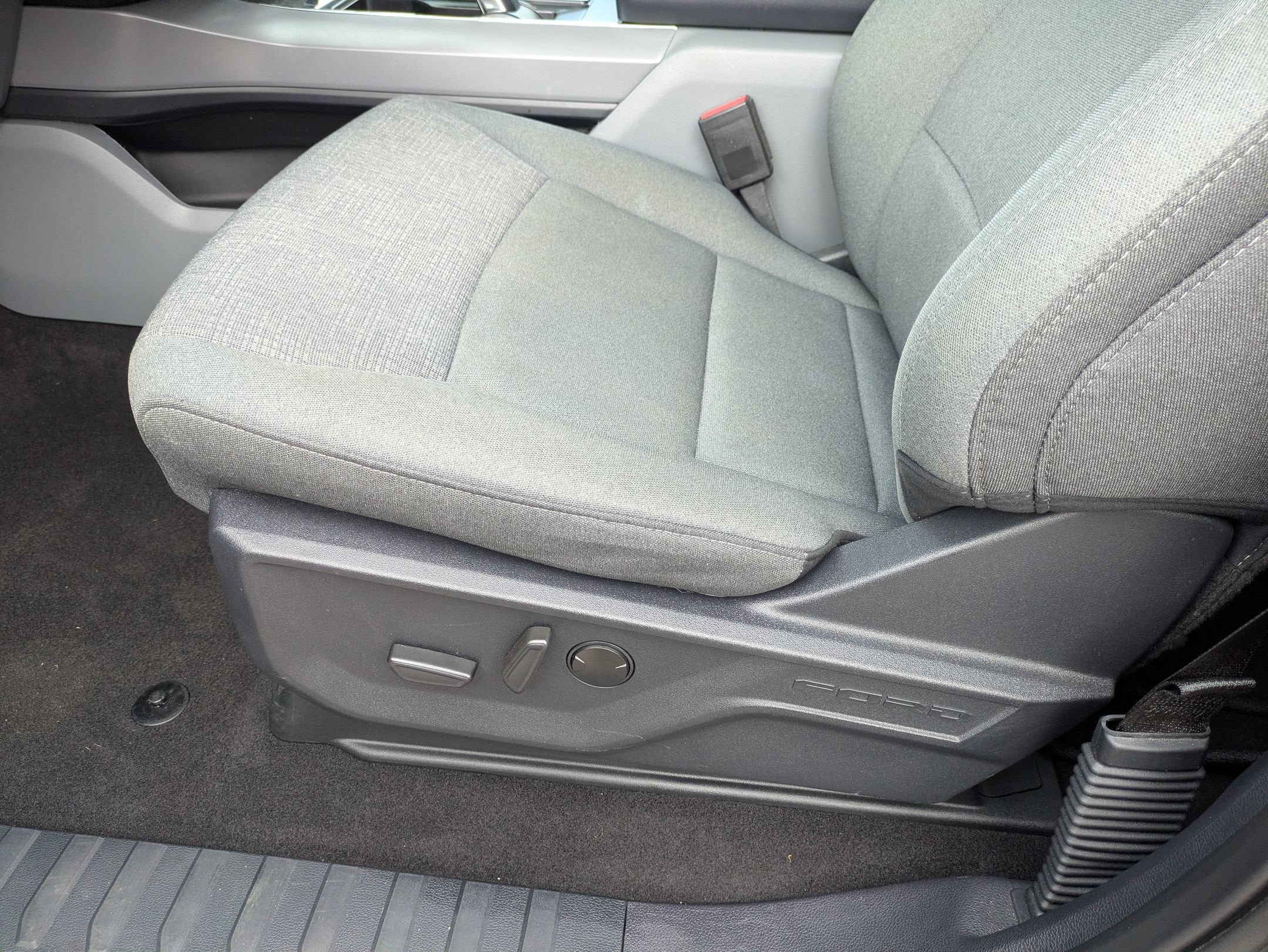 2024 Ford F-150 Lightning Flash