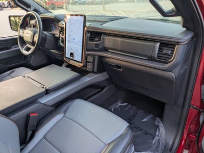 2024 Ford F-150 Lightning LARIAT