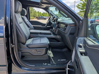 2025 Ford F-150 Lightning LARIAT