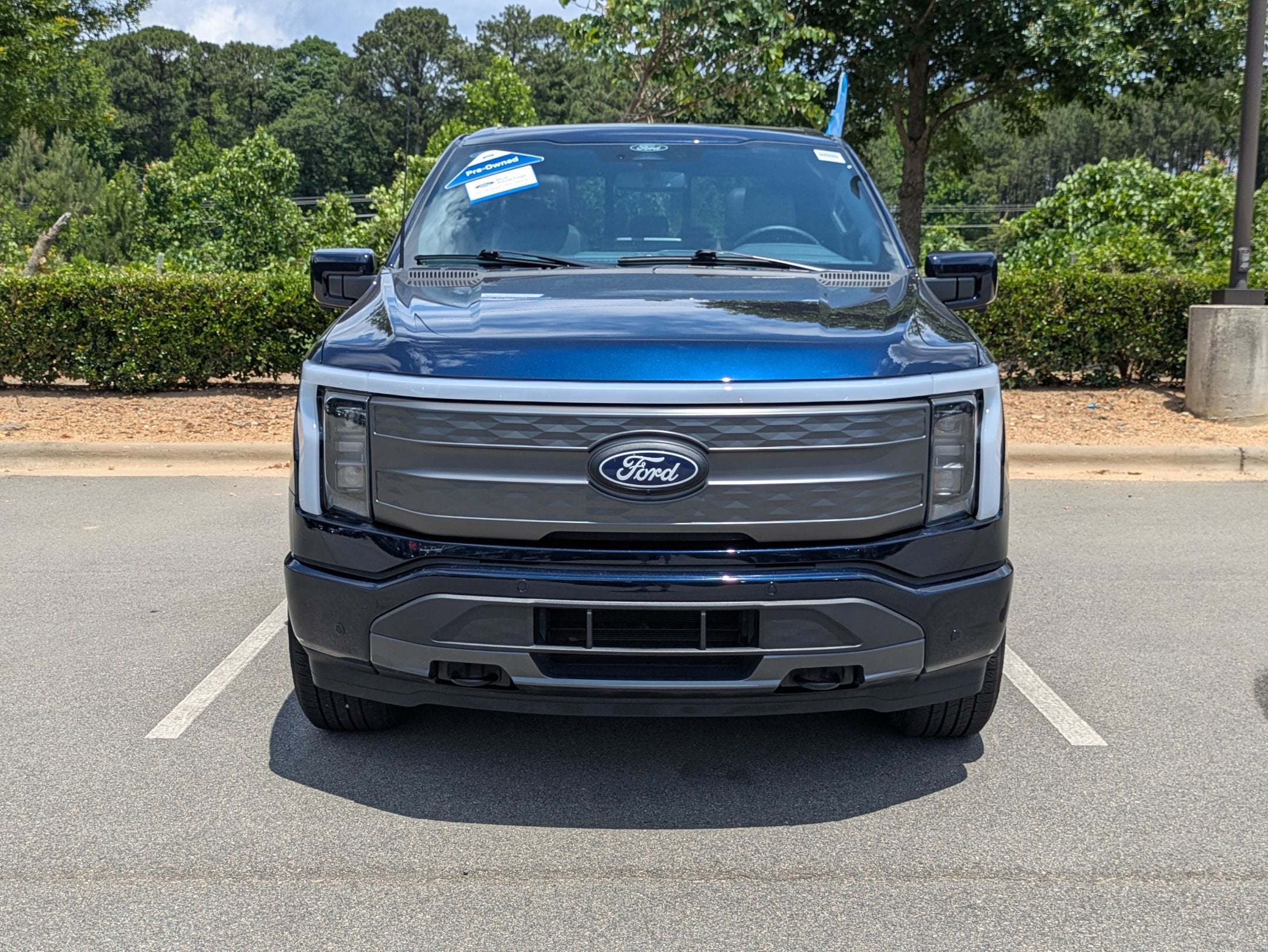 2025 Ford F-150 Lightning LARIAT