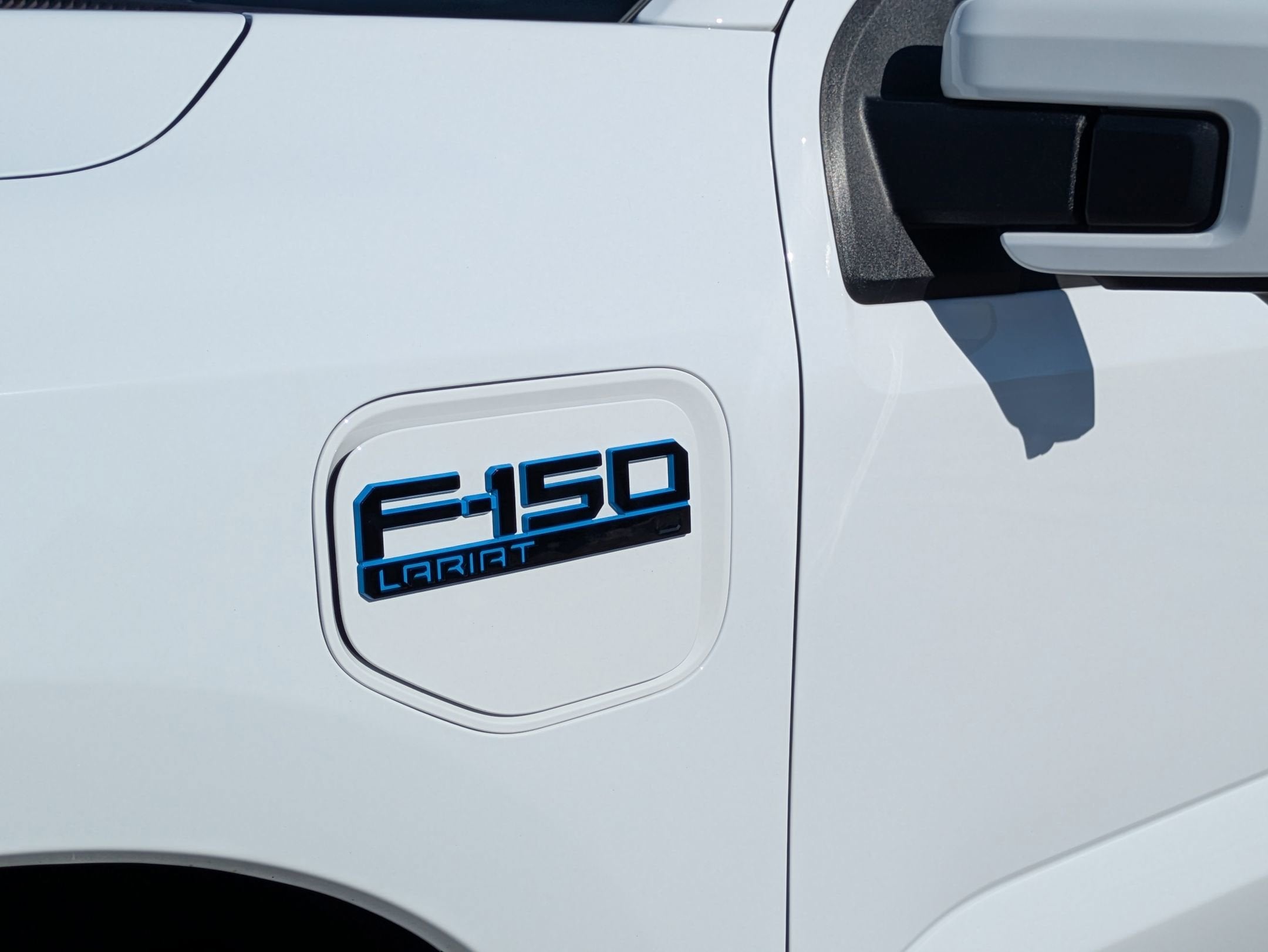 2025 Ford F-150 Lightning LARIAT
