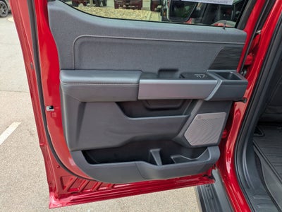 2025 Ford F-150 Lightning LARIAT