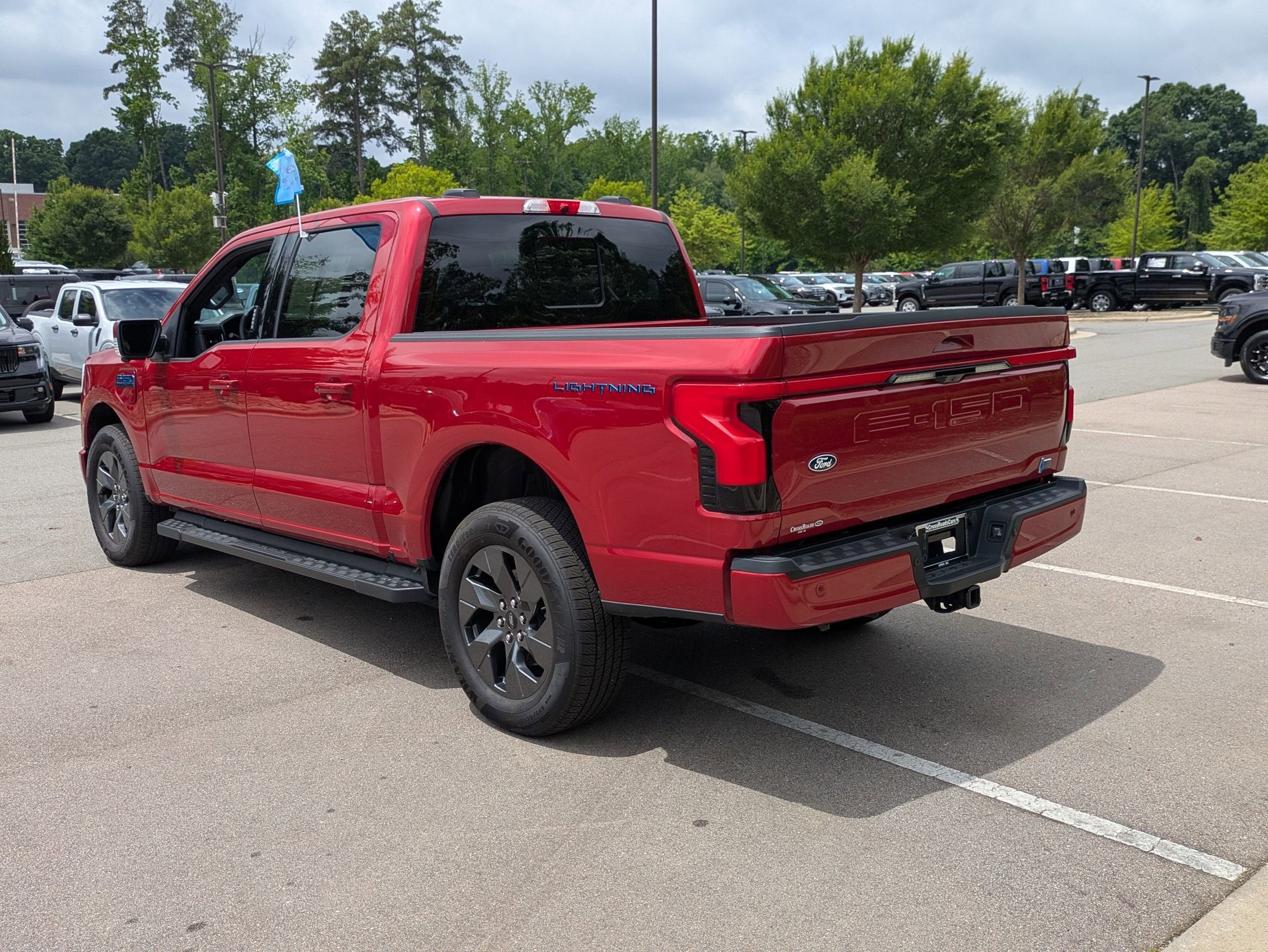 2025 Ford F-150 Lightning LARIAT