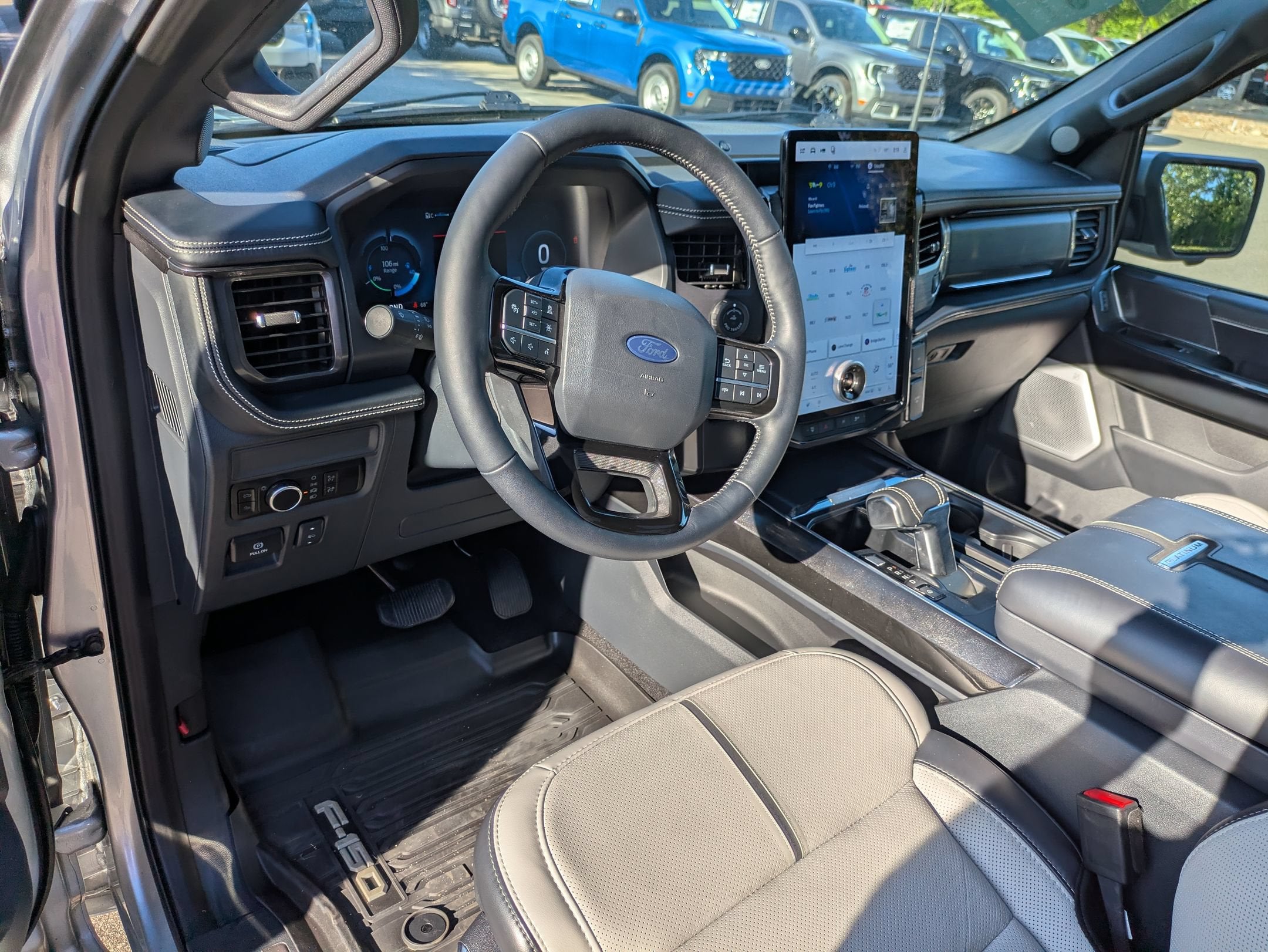 2025 Ford F-150 Lightning Platinum
