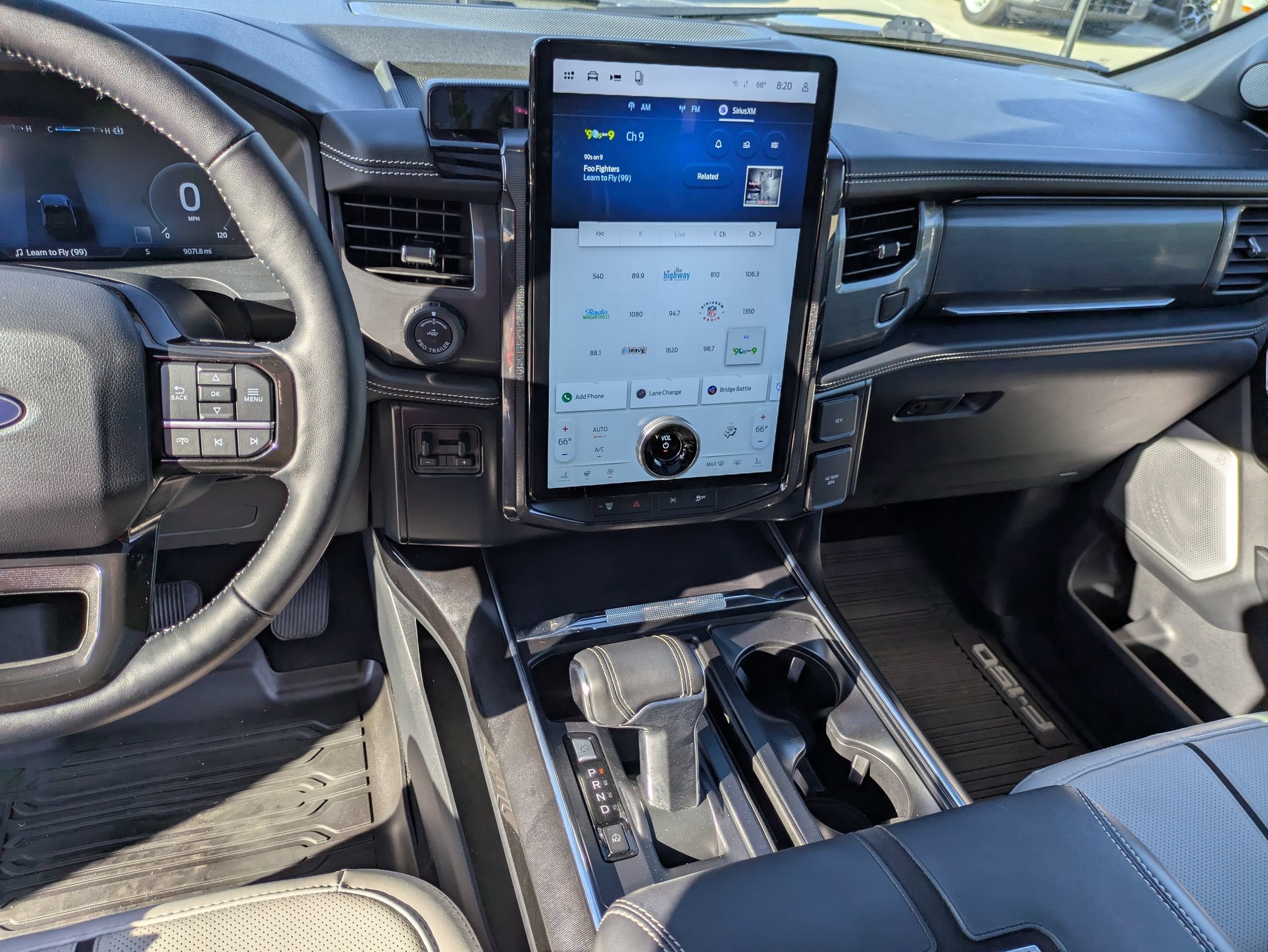2025 Ford F-150 Lightning Platinum