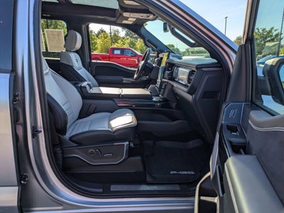 2025 Ford F-150 Lightning Platinum