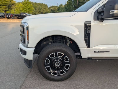 2025 Ford Super Duty F-250 SRW Platinum
