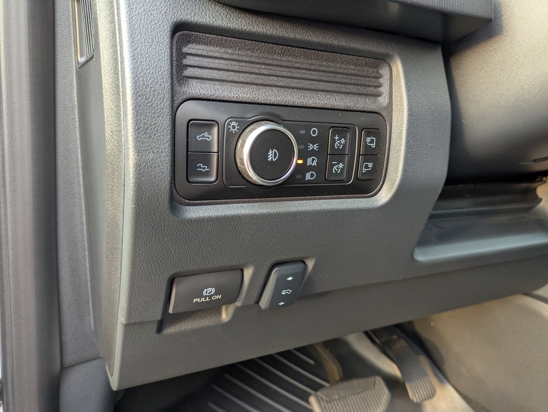 2025 Ford Super Duty F-250 SRW Platinum