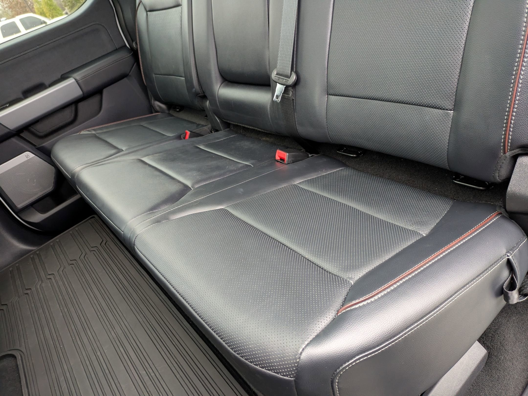 2024 Ford Super Duty F-350 SRW LARIAT