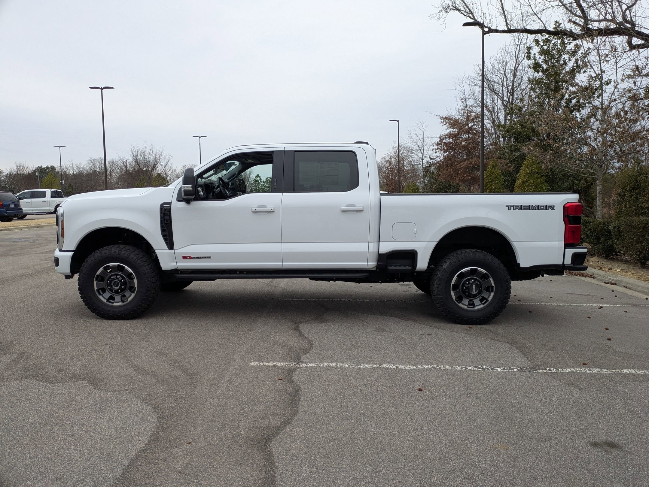 2024 Ford Super Duty F-350 SRW LARIAT