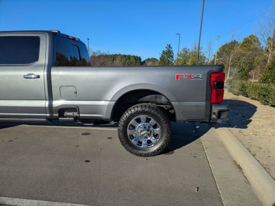 2023 Ford Super Duty F-350 SRW LARIAT