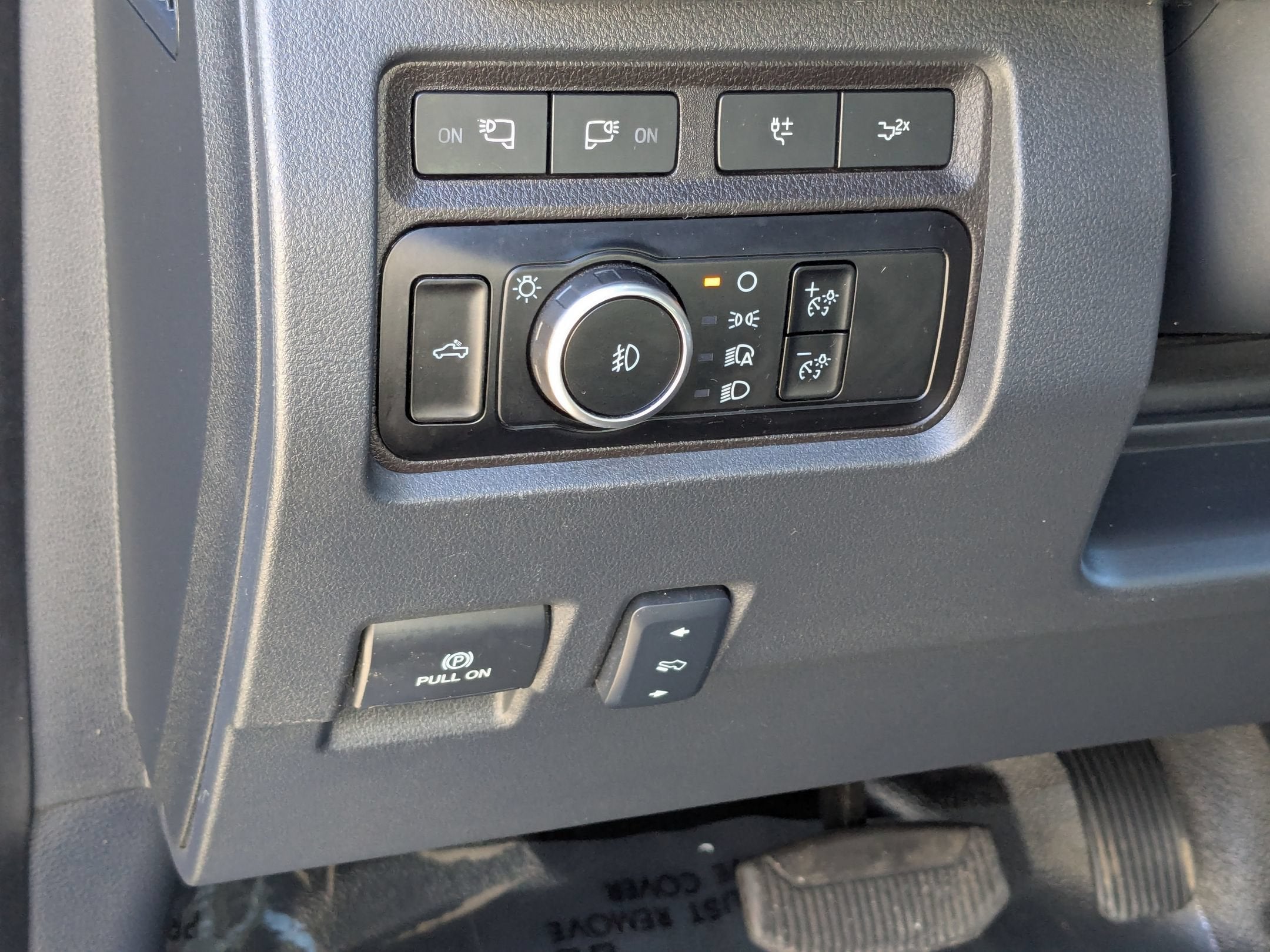 2024 Ford Super Duty F-350 SRW LARIAT
