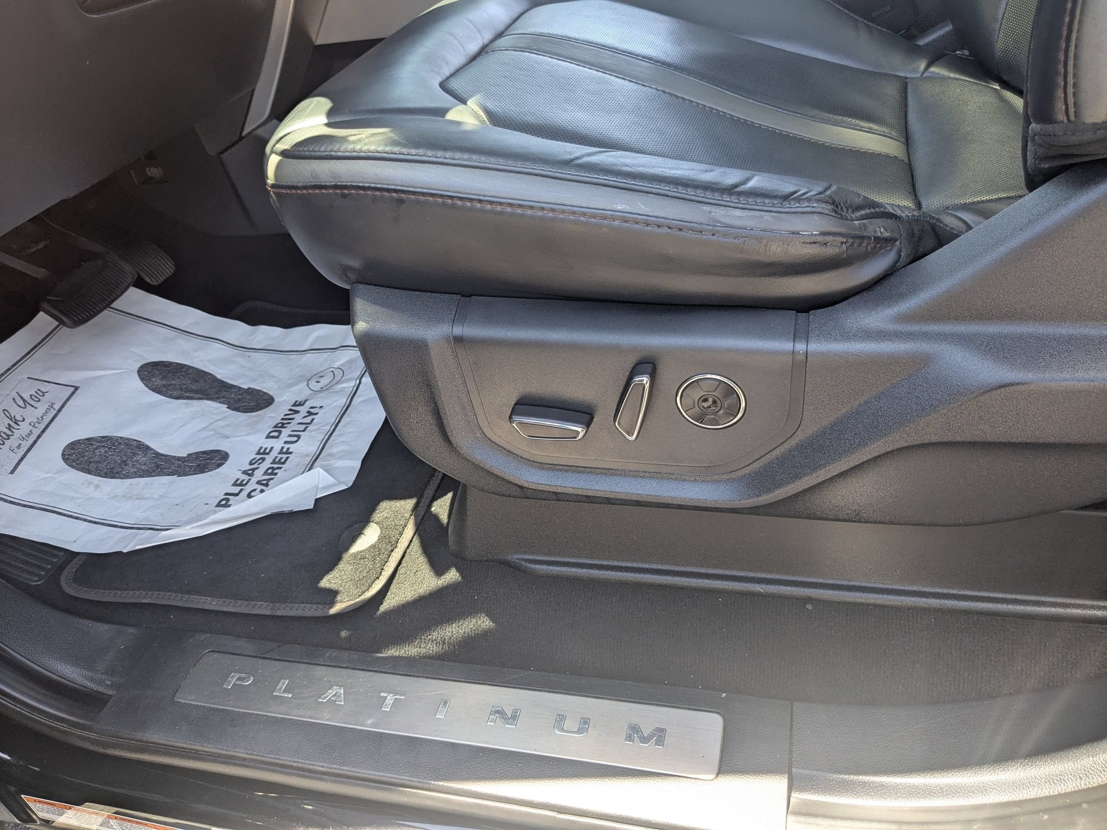 2022 Ford Super Duty F-450 DRW Platinum