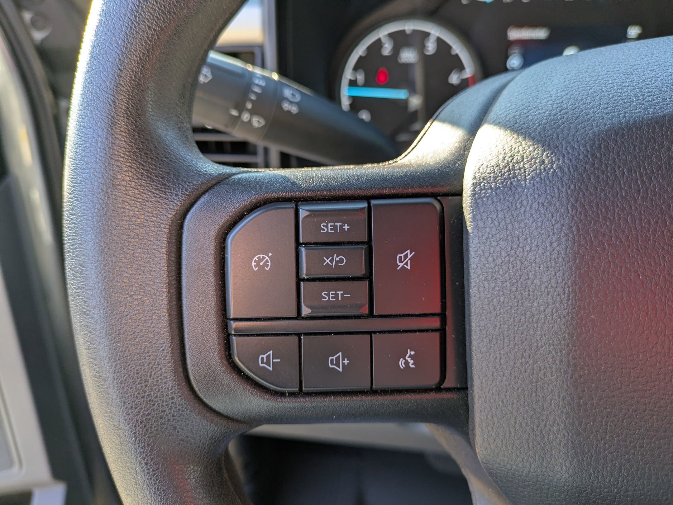 2025 Ford Super Duty F-350 SRW XL