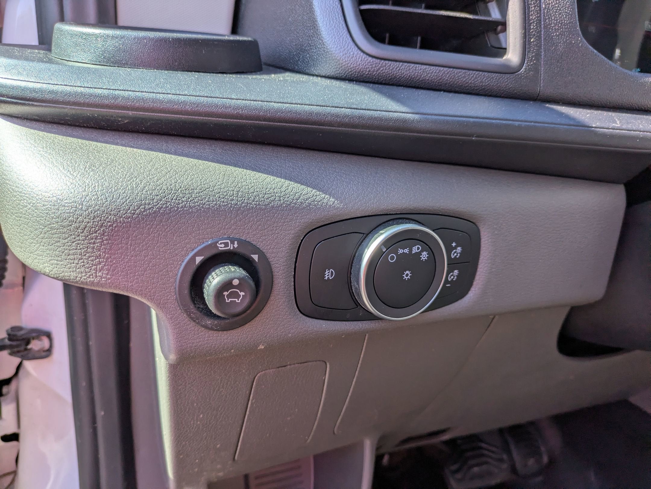 2022 Ford Transit Cargo Van Base