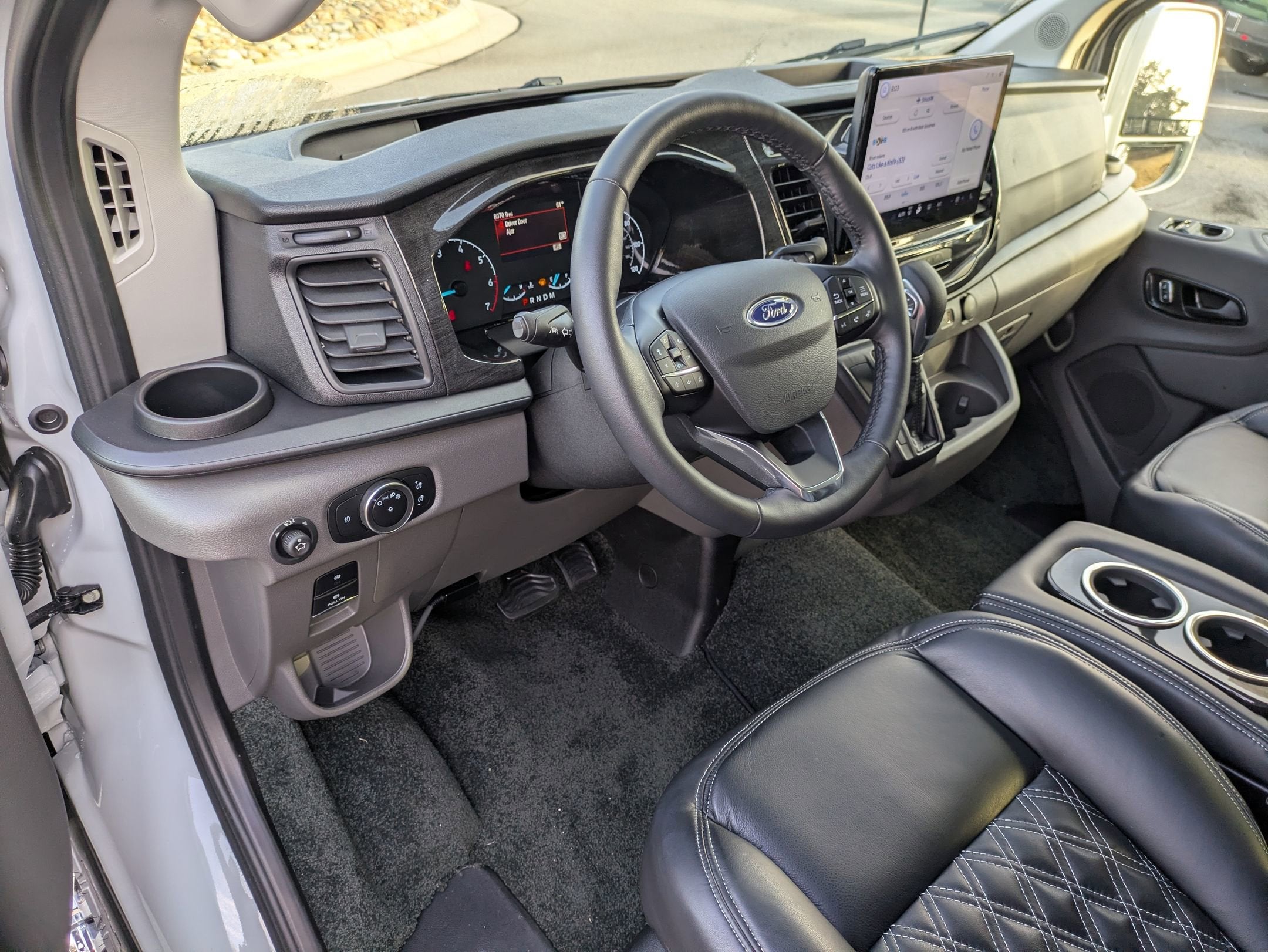 2025 Ford Transit Cargo Van Base