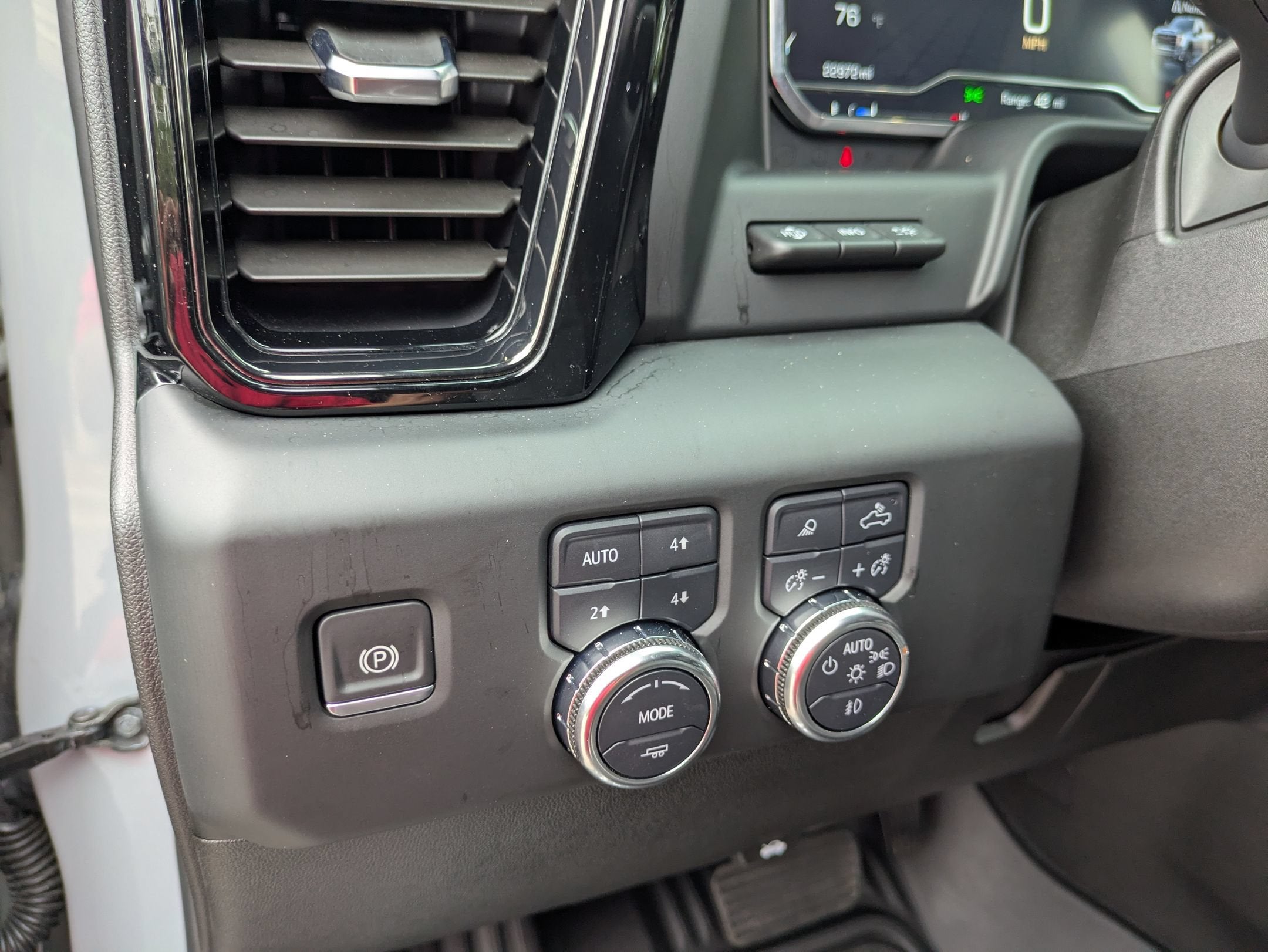 2024 GMC Sierra 2500HD AT4X