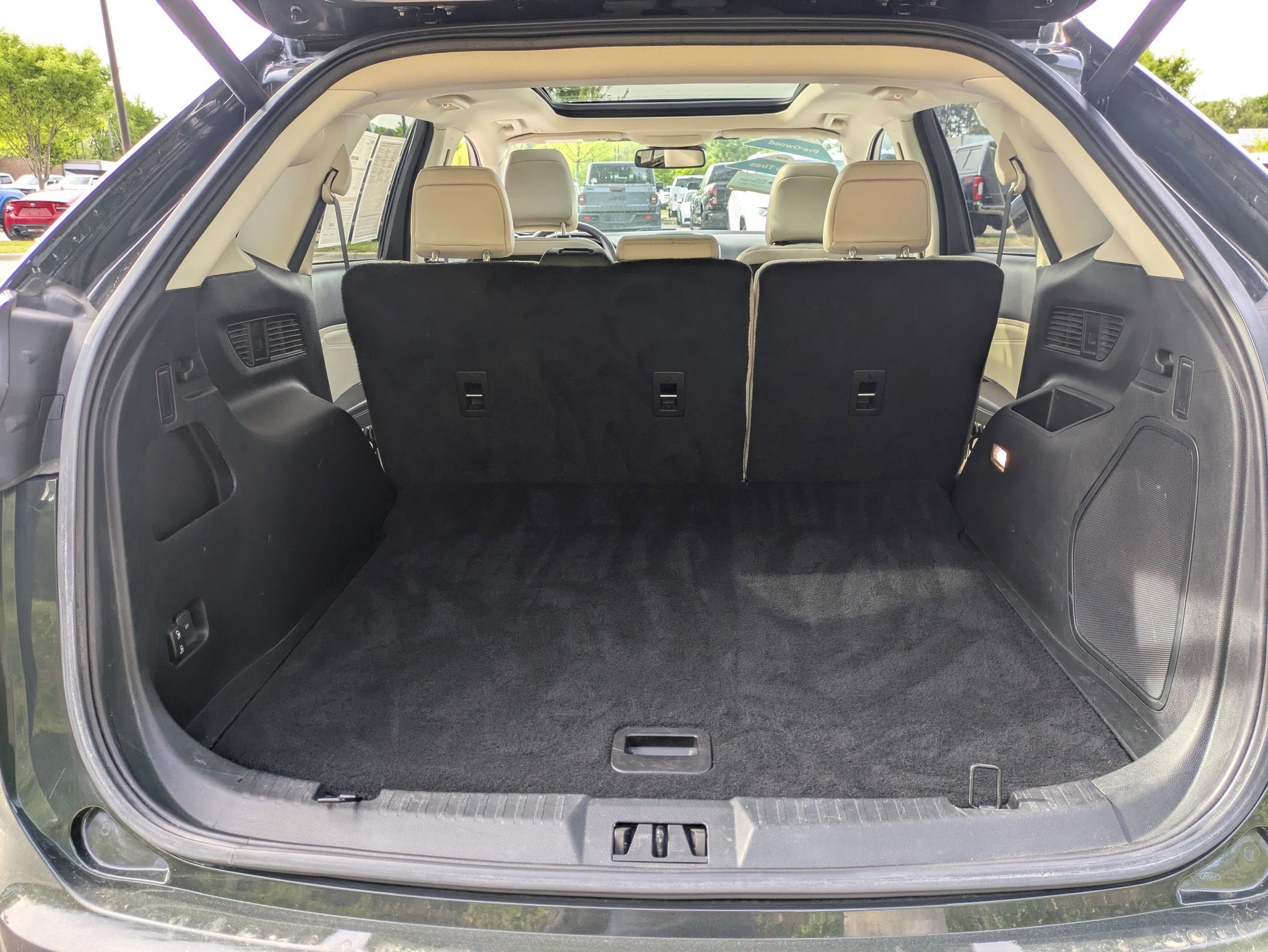 2023 Ford Edge Titanium