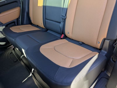 2024 Land Rover Defender X-Dynamic SE