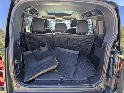 2024 Land Rover Defender X-Dynamic SE