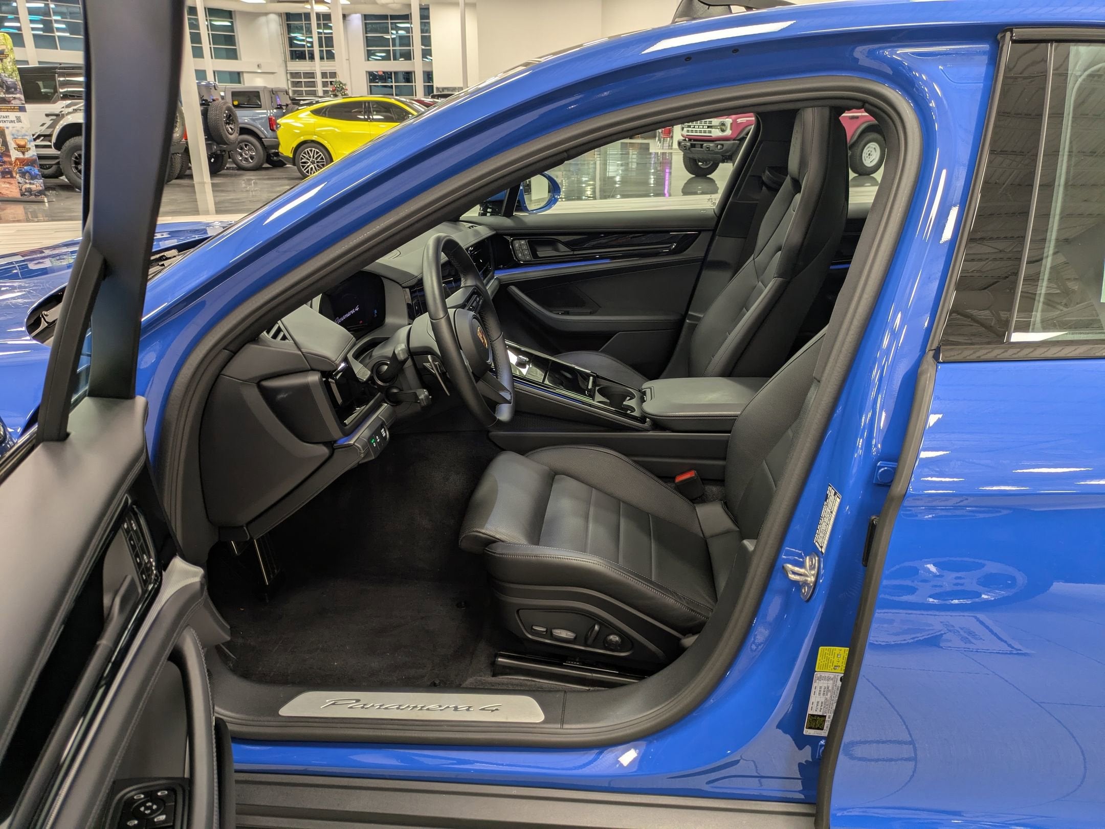 2024 Porsche Panamera 4