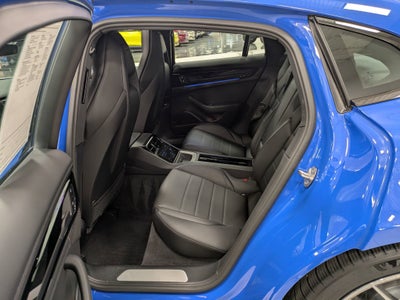 2024 Porsche Panamera 4