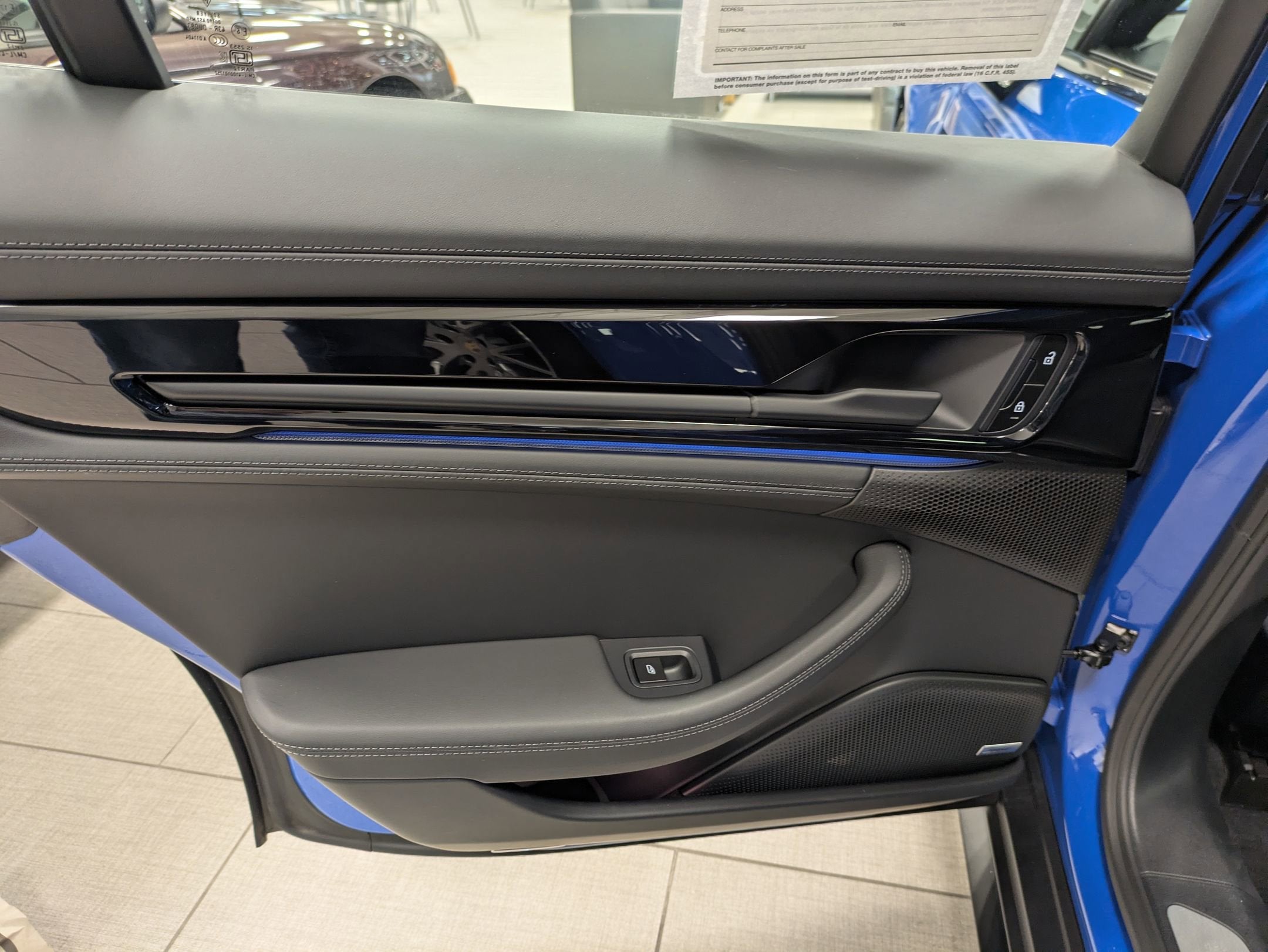 2024 Porsche Panamera 4