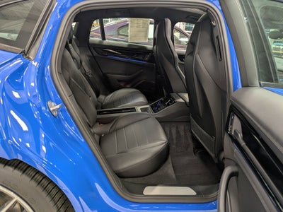 2024 Porsche Panamera 4