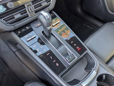 2024 Porsche Macan T